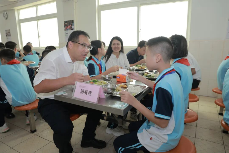 板芙镇开展校园食品安全“开学第一查”